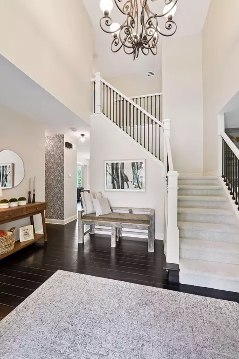 Entry Way - 5655 Marsh Pointe Dr, Shorewood, MN 55331 photo 2 of 7