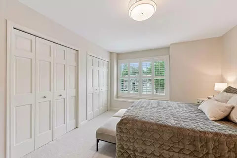 Bedroom - 5655 Marsh Pointe Dr, Shorewood, MN 55331 photo 2 of 6
