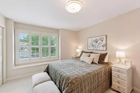Bedroom - 5655 Marsh Pointe Dr, Shorewood, MN 55331 photo 3 of 6