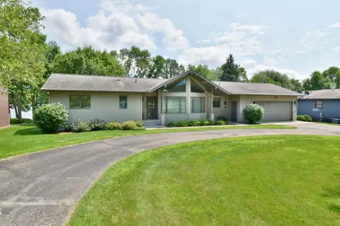 12628 Bass Trl, Sauk Centre, MN 56378