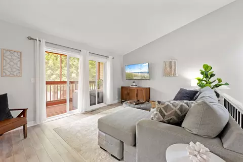 3739 Foss Rd #23, Saint Anthony, MN 55421