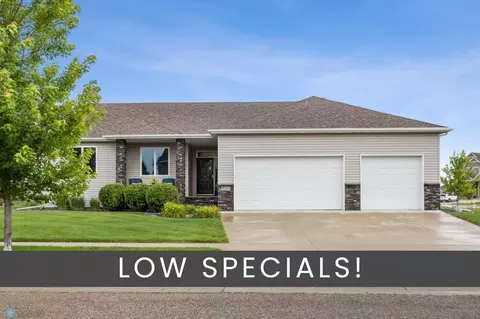 350 38th Ave E, West Fargo, ND 58078