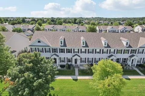721 Cobblestone Way, Shakopee, MN 55379