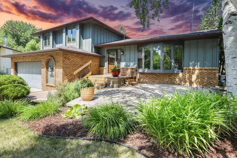 502 8th St E, West Fargo, ND 58078
