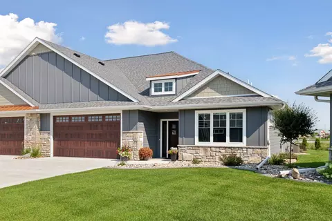 520 Fontaine Trl, Mankato, MN 56001