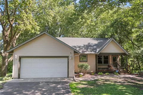 212 Xenia St, Elk River, MN 55330