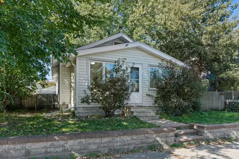 308 10th Ave S, South Saint Paul, MN 55075