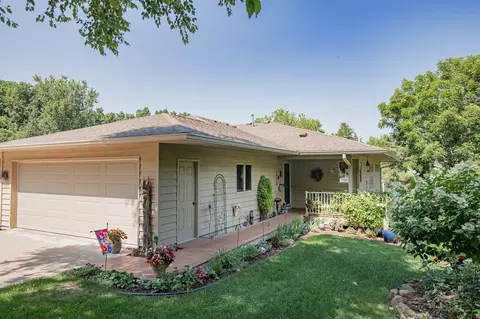 182 Treetops Ln, Winona, MN 55987