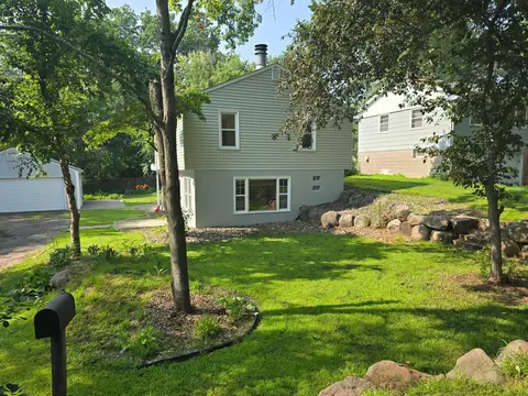 3815 Oak St N, Brooklyn Center, MN 55429