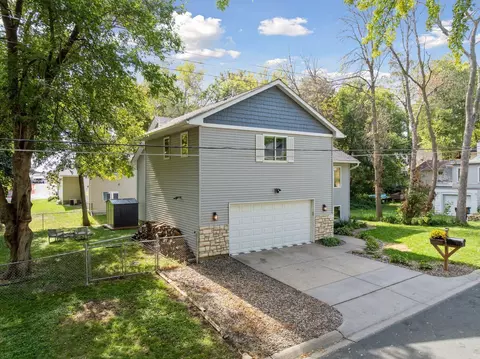 Exterior - 4909 Hanover Rd, Mound, MN 55364 photo 9 of 12