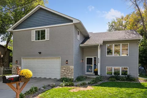 4909 Hanover Rd, Mound, MN 55364