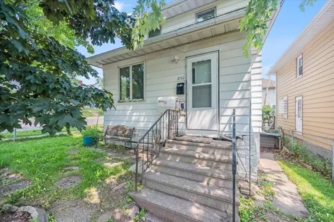 830 N 9th Ave E, Duluth, MN 55805