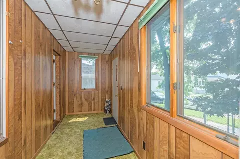Entry Way - 830 N 9th Ave E, Duluth, MN 55805 photo 1 of 1