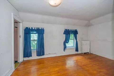 Bedroom - 830 N 9th Ave E, Duluth, MN 55805 photo 1 of 3