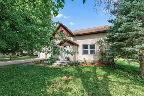567 2nd Ave NW, Forest Lake, MN 55025