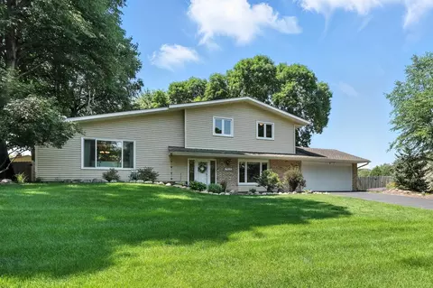17925 28th Ave N, Plymouth, MN 55447
