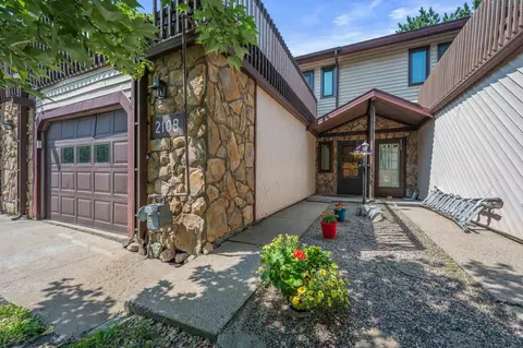 2108 SW 3rd Ave, Grand Rapids, MN 55744