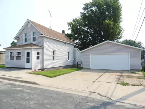 120 Lake Ave S, Silver Lake, MN 55381