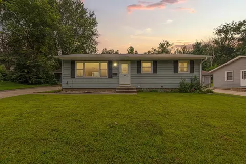 808 Willow St, Faribault, MN 55021