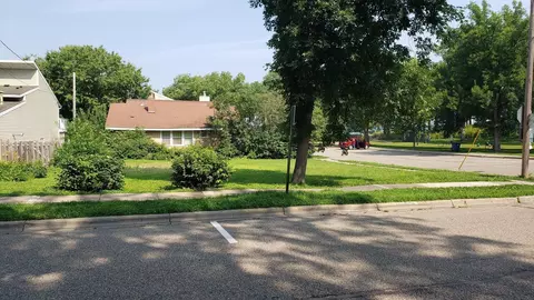 88 1st St, Excelsior, MN 55331 photo 3