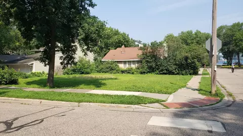 88 1st St, Excelsior, MN 55331 photo 4