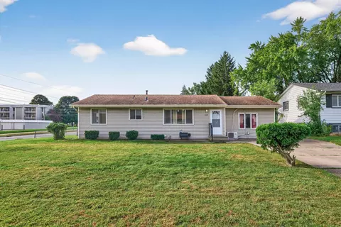 2014 Carnelian Ln, Eagan, MN 55122