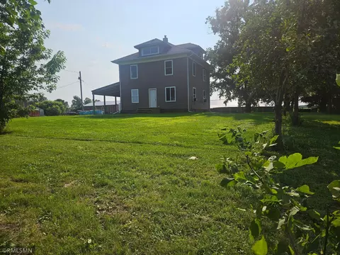 Exterior - 9807 85th Ave, Milaca, MN 56353 photo 2 of 8