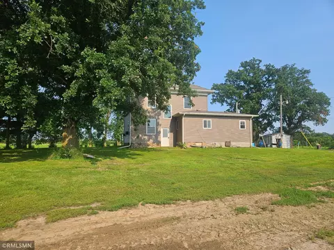 Exterior - 9807 85th Ave, Milaca, MN 56353 photo 4 of 8
