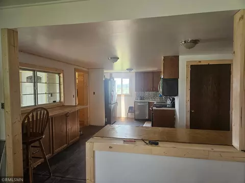 Entry Way - 9807 85th Ave, Milaca, MN 56353 photo 1 of 2