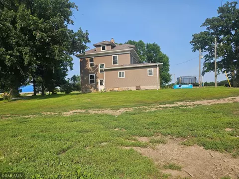 Exterior - 9807 85th Ave, Milaca, MN 56353 photo 3 of 8
