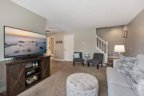 8472 S Pond Trl, Champlin, MN 55316 photo 4