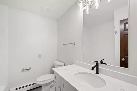 Bath - 6485 46th Ave SE, St. Cloud, MN 56304 photo 3 of 4