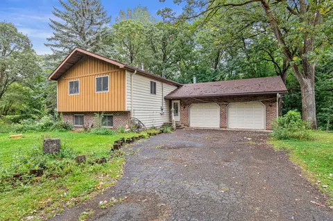 2250 Larry Ln, Newport, MN 55055
