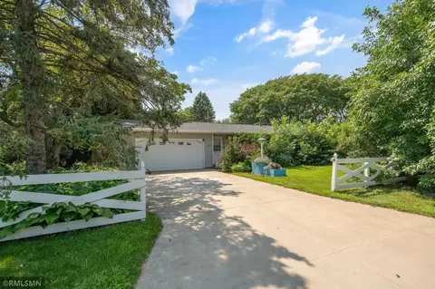 2102 Jade Ln, Eagan, MN 55122