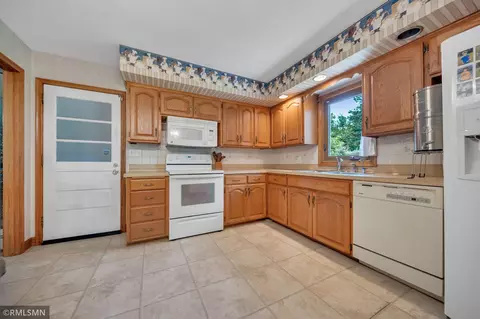 Kitchen - 2102 Jade Ln, Eagan, MN 55122 photo 1 of 3