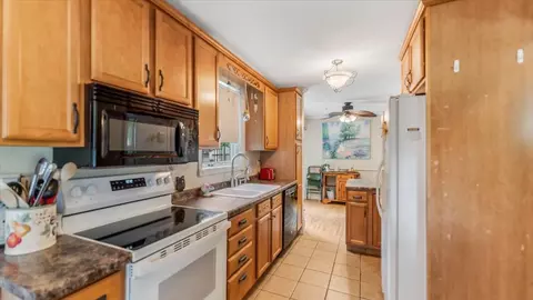 Kitchen - 1102 3rd St SW, Willmar, MN 56201 photo 2 of 2