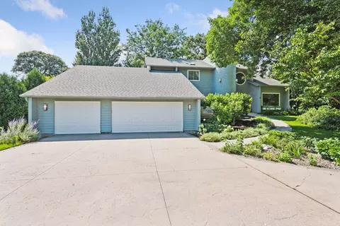 2630 Acorn Rd, Chaska, MN 55318