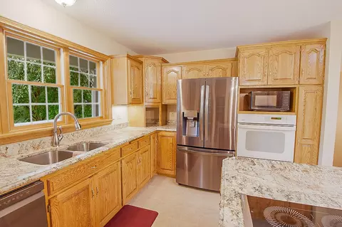 Kitchen - 12114 260th St, Saint Cloud, MN 56301 photo 2 of 3
