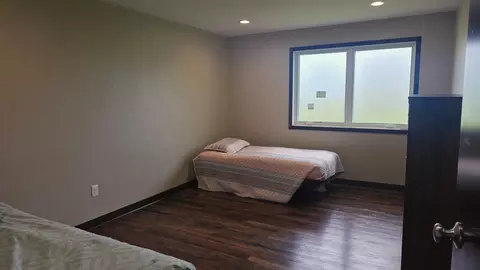Bedroom - 1400 Cheryl Ave, Marshall, MN 56258 photo 3 of 6