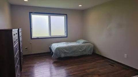 Bedroom - 1400 Cheryl Ave, Marshall, MN 56258 photo 4 of 6