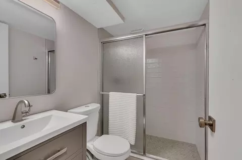 Bath - 1455 25th St SE, Saint Cloud, MN 56304 photo 3 of 3