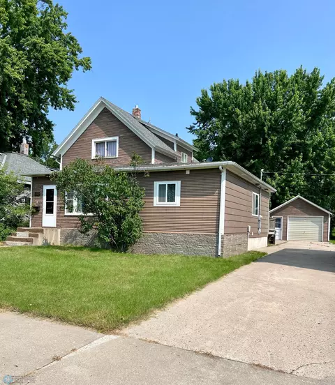 450 7th St NW, Valley City, ND 58072
