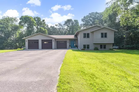 5877 Oakwood Ter NW, Alexandria, MN 56308