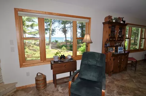 Living - 4069 Long Beach Dr NW, Hackensack, MN 56452 photo 3 of 3