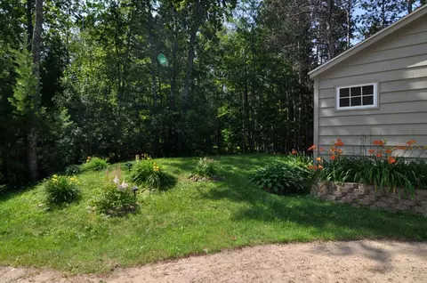 Exterior - 4069 Long Beach Dr NW, Hackensack, MN 56452 photo 10 of 16