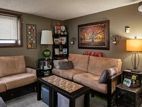 Living - 344 6th Ave S, Fargo, ND 58103 photo 7 of 7