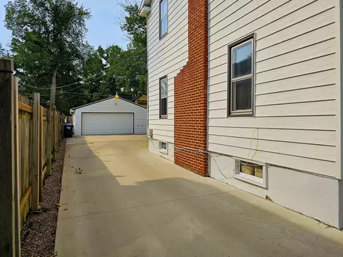 Exterior - 344 6th Ave S, Fargo, ND 58103 photo 6 of 14