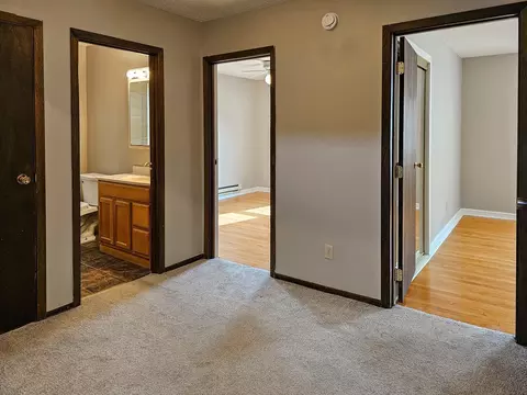 Entry Way - 344 6th Ave S, Fargo, ND 58103 photo 3 of 4