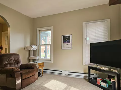 Living - 344 6th Ave S, Fargo, ND 58103 photo 3 of 7