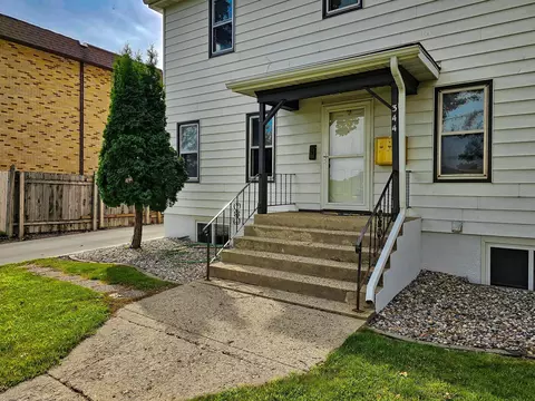 Exterior - 344 6th Ave S, Fargo, ND 58103 photo 4 of 14